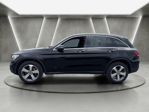 Black 2022 Mercedes-Benz GLC 300 Base 4MATIC