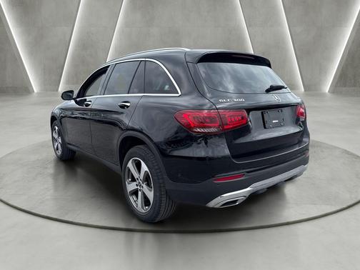 Black 2022 Mercedes-Benz GLC 300 Base 4MATIC