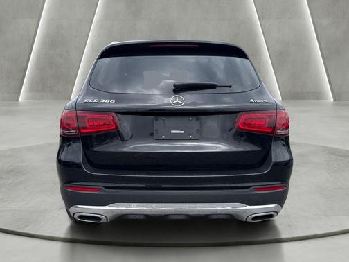 Black 2022 Mercedes-Benz GLC 300 Base 4MATIC