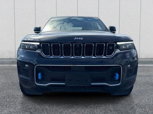 2022 Jeep Grand Cherokee 4xe Overland