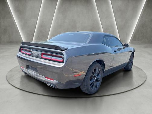 Granite Crystal Clearcoat Metallic 2023 Dodge Challenger SXT