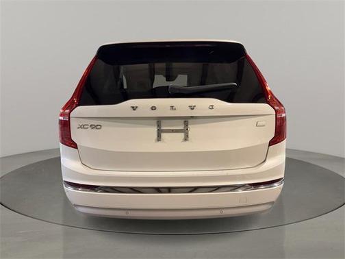 2022 Volvo XC90 Recharge Plug-In Hybrid T8 Inscription Expression Extended Range 6P