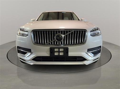 2022 Volvo XC90 Recharge Plug-In Hybrid T8 Inscription Expression Extended Range 6P