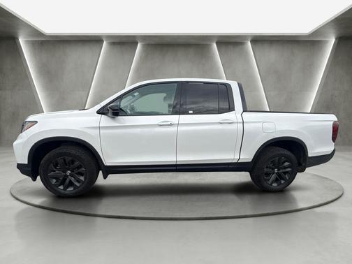 Platinum White Pearl 2025 Honda Ridgeline Sport