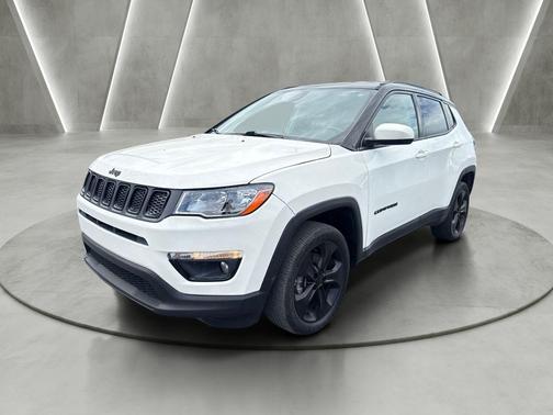 White Clearcoat 2019 Jeep Compass Altitude