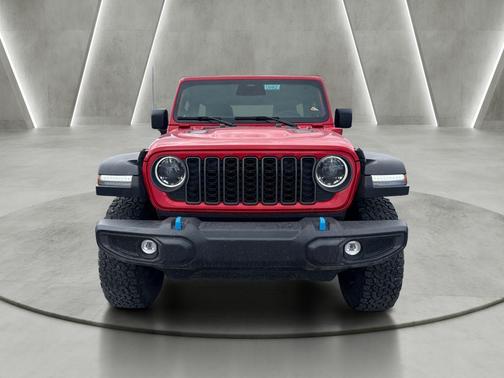 Firecracker Red Clearcoat 2025 Jeep Wrangler 4xe Rubicon