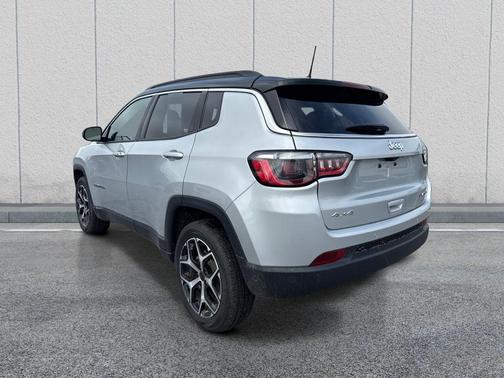 Silver Zynith 2026 Jeep Compass Limited