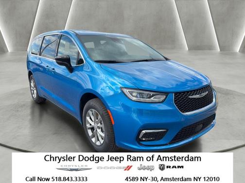 Hydro Blue Pearlcoat 2026 Chrysler Pacifica Limited