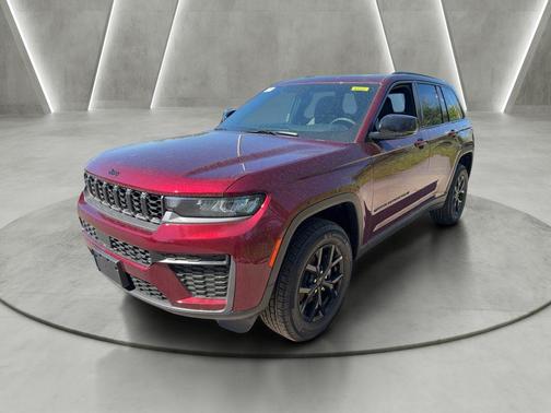 Velvet Red Pearlcoat 2026 Jeep Grand Cherokee Laredo