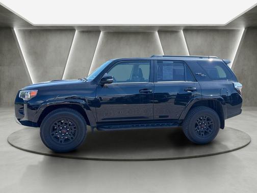 Midnight Black Metallic 2024 Toyota 4Runner TRD Off Road Premium