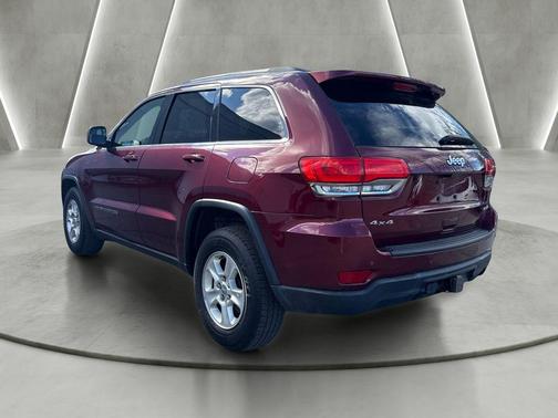 Velvet Red Pearlcoat 2017 Jeep Grand Cherokee Laredo