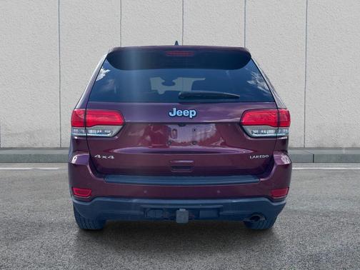 Velvet Red Pearlcoat 2017 Jeep Grand Cherokee Laredo