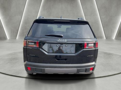 Diamond Black 2026 Jeep Cherokee LAREDO/LIMITED
