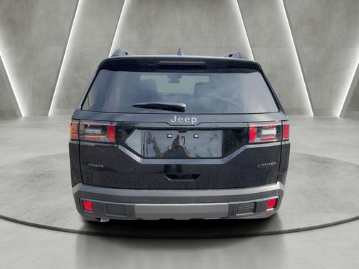 Diamond Black 2026 Jeep Cherokee LAREDO/LIMITED