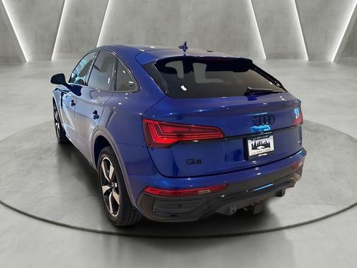 Ultra Blue Metallic 2023 Audi Q5 45 S line quattro Premium