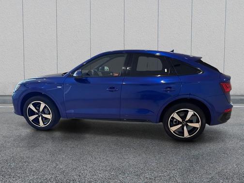 Ultra Blue Metallic 2023 Audi Q5 45 S line quattro Premium
