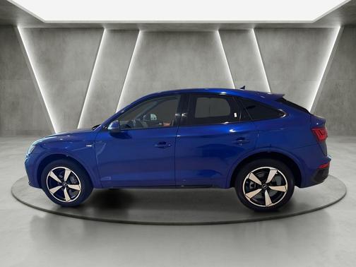 Ultra Blue Metallic 2023 Audi Q5 45 S line quattro Premium