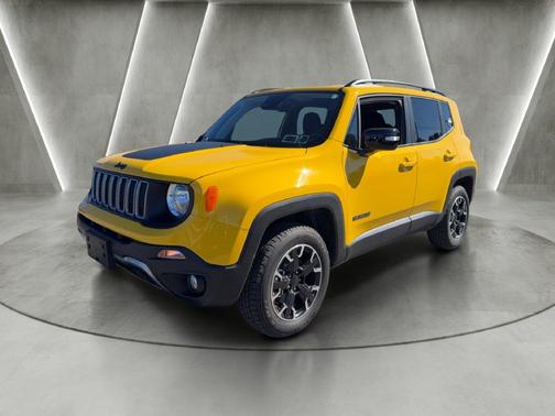 Solar Yellow Clearcoat 2023 Jeep Renegade Latitude