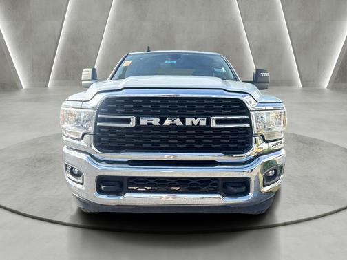Bright White Clearcoat 2024 RAM 2500 Big Horn