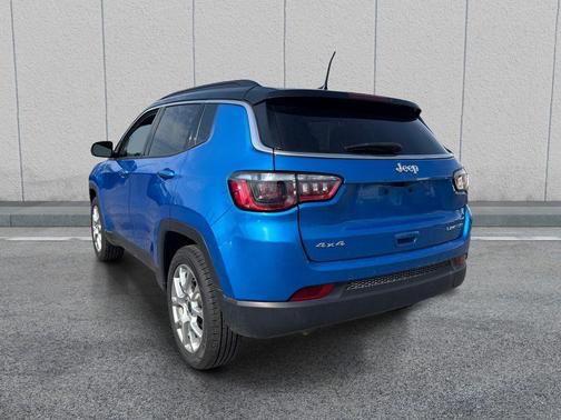 Hydro Blue Pearlcoat 2025 Jeep Compass Limited
