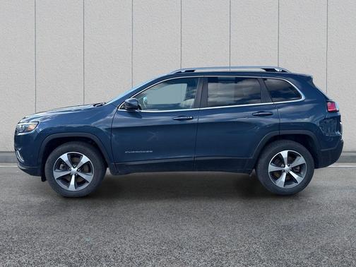 Slate Blue Pearlcoat 2021 Jeep Cherokee Limited
