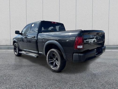 Diamond Black 2022 RAM 1500 Classic SLT