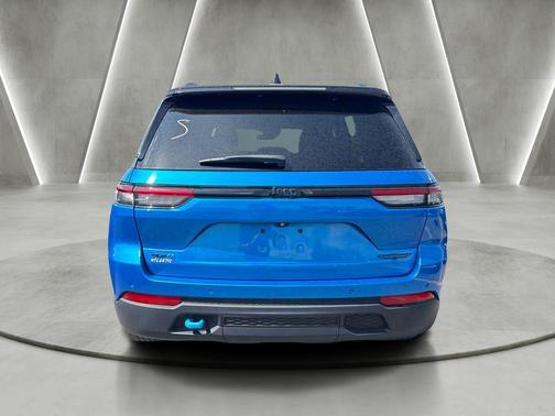 Hydro Blue Pearlcoat 2022 Jeep Grand Cherokee 4xe Trailhawk