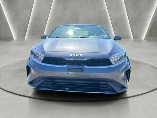 Gravity Gray 2023 Kia Forte LXS