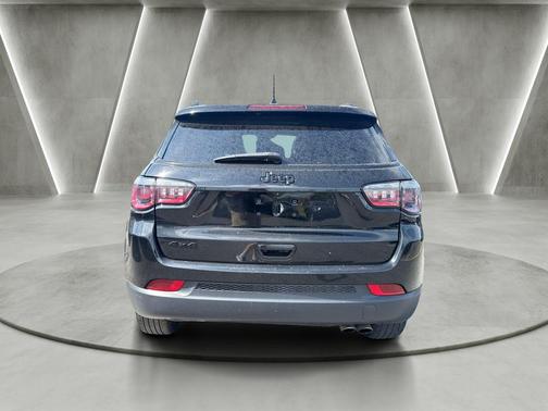 Diamond Black 2022 Jeep Compass Altitude