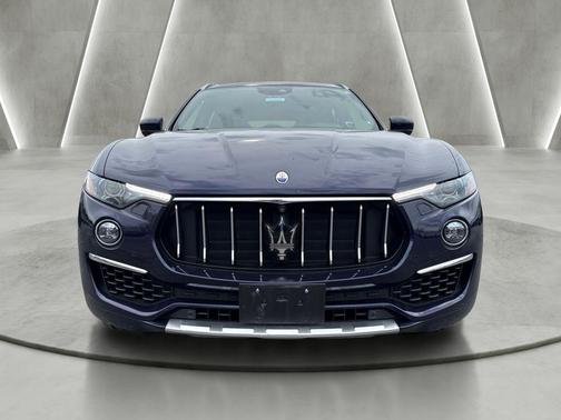 Blu 2019 Maserati Levante GranLusso