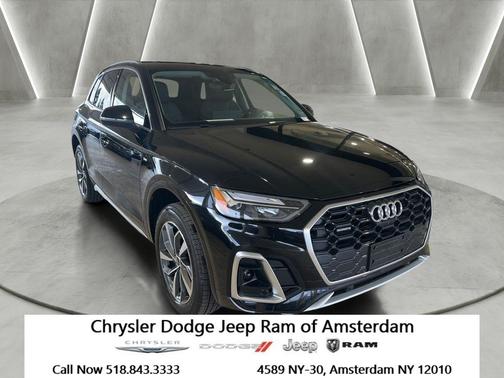 Mythos Black Metallic 2024 Audi Q5 45 S line quattro Premium