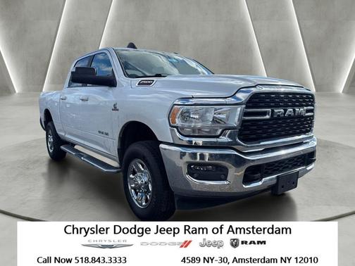 Bright White Clearcoat 2022 RAM 2500 Big Horn