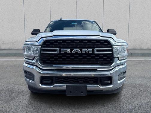 Bright White Clearcoat 2022 RAM 2500 Big Horn