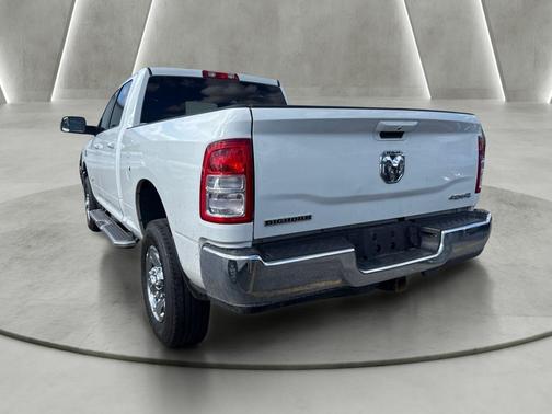 Bright White Clearcoat 2022 RAM 2500 Big Horn