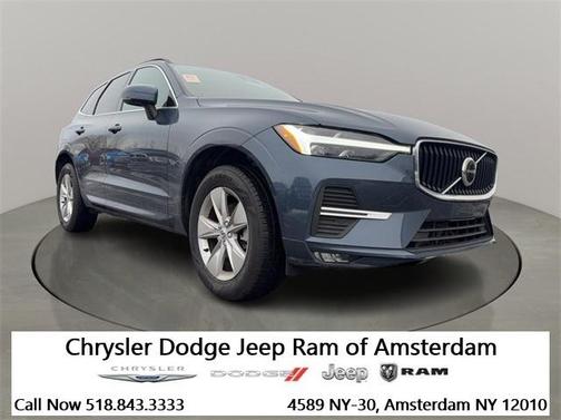 2022 Volvo XC60 B5 Momentum