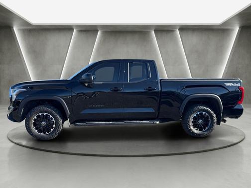 Midnight Black Metallic 2023 Toyota Tundra SR5