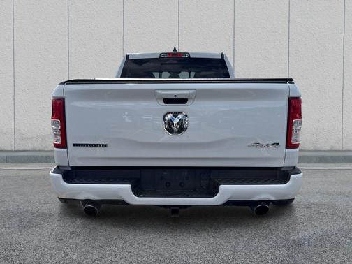Bright White Clearcoat 2019 RAM 1500 Big Horn