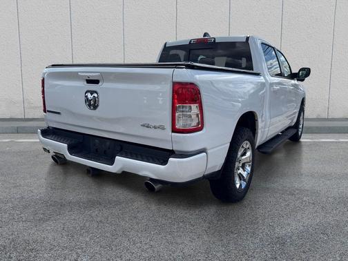 Bright White Clearcoat 2019 RAM 1500 Big Horn