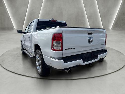 Bright White Clearcoat 2019 RAM 1500 Big Horn