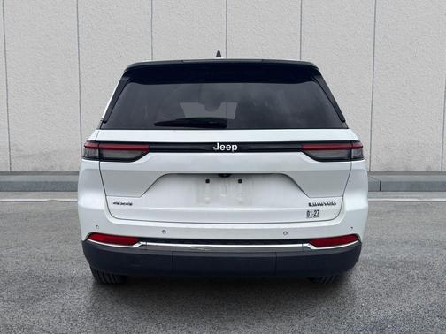 Bright White Clearcoat 2024 Jeep Grand Cherokee Limited