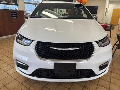 2026 Chrysler Pacifica Pinnacle