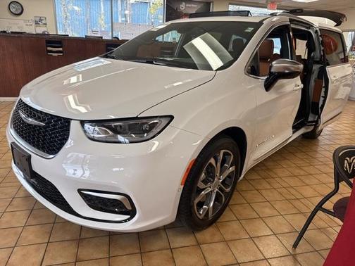 2026 Chrysler Pacifica Pinnacle