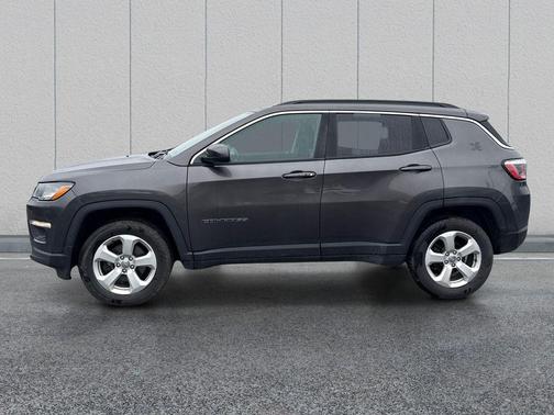 Granite Crystal Clearcoat Metallic 2020 Jeep Compass Latitude