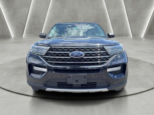 Black Metallic 2020 Ford Explorer XLT
