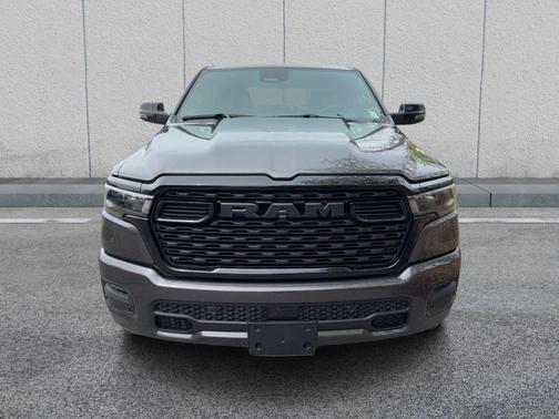 Granite Crystal Clearcoat Metallic 2026 RAM 1500 Big Horn/Lone Star