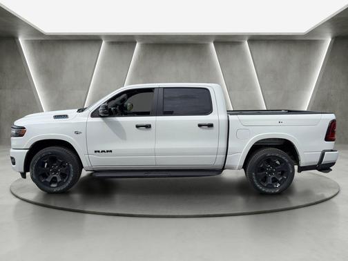 Bright White Clearcoat 2026 RAM 1500 Big Horn/Lone Star