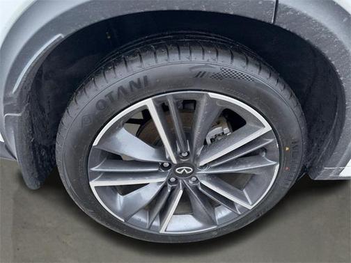 2023 INFINITI QX50 SPORT