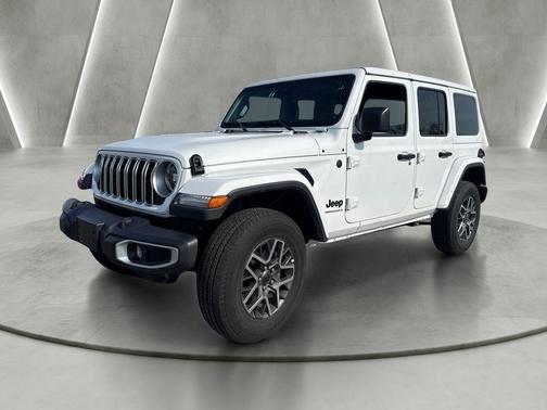 Bright White Clearcoat 2025 Jeep Wrangler Sahara