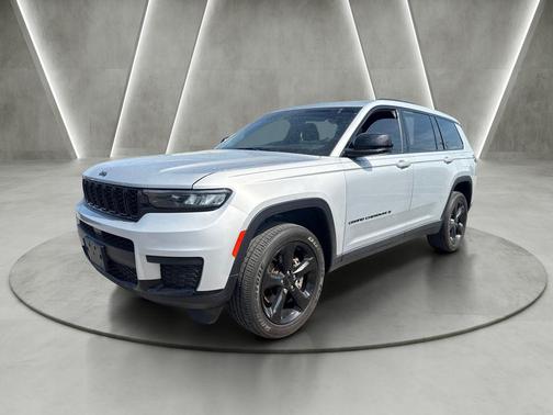 Silver Zynith 2023 Jeep Grand Cherokee L Laredo