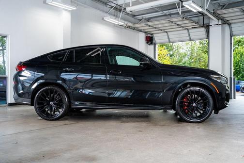 2023 BMW X6 M50i